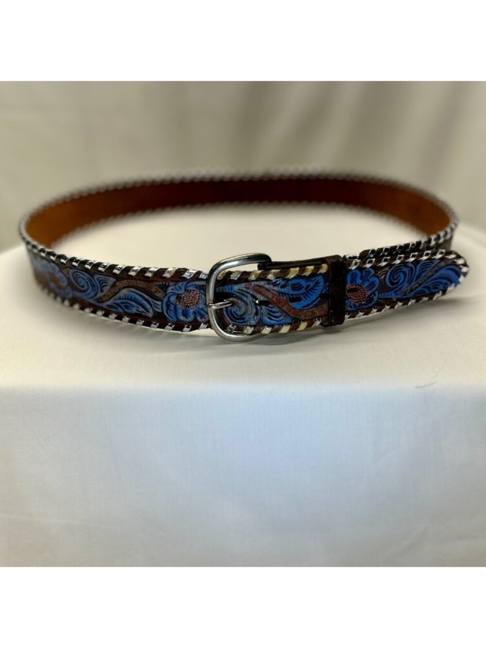 TONY LAMA VNT Leather Belt Blue Floral Tooling Silver Toned Lacing M 40